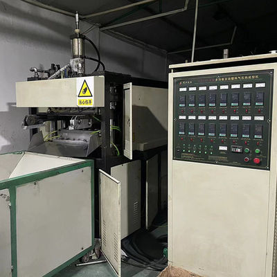 Digunakan 380V Plastik Mesin Thermoforming Besar 7000kg Untuk pembeli