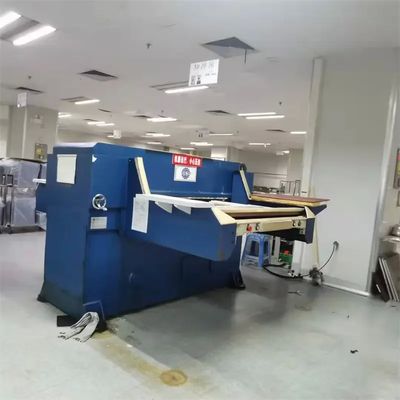 Mesin pemotong hidrolik presisi dengan tekanan pemotong tinggi dan panjang pemotongan 1250mm