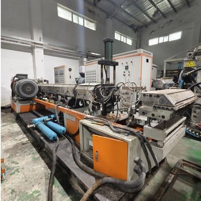 Mesin ekstruder plastik sekrup tunggal yang digunakan untuk granul PP PET PS dengan komponen inti sekrup PLC