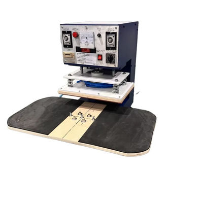 Kompak 380*180mm Platten Area Blister Sealing Machine untuk PVC Blister dan bahan kemasan karton